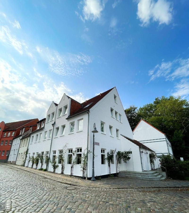 Hotel Xenia フレンスブルク エクステリア 写真