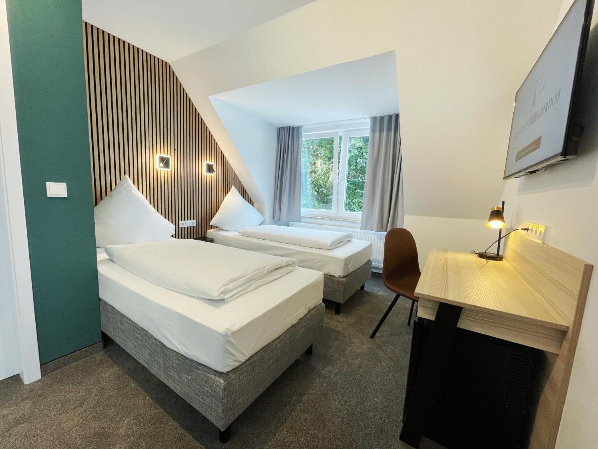 Hotel Xenia フレンスブルク エクステリア 写真