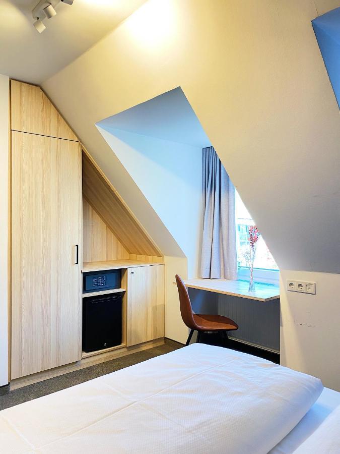 Hotel Xenia フレンスブルク エクステリア 写真