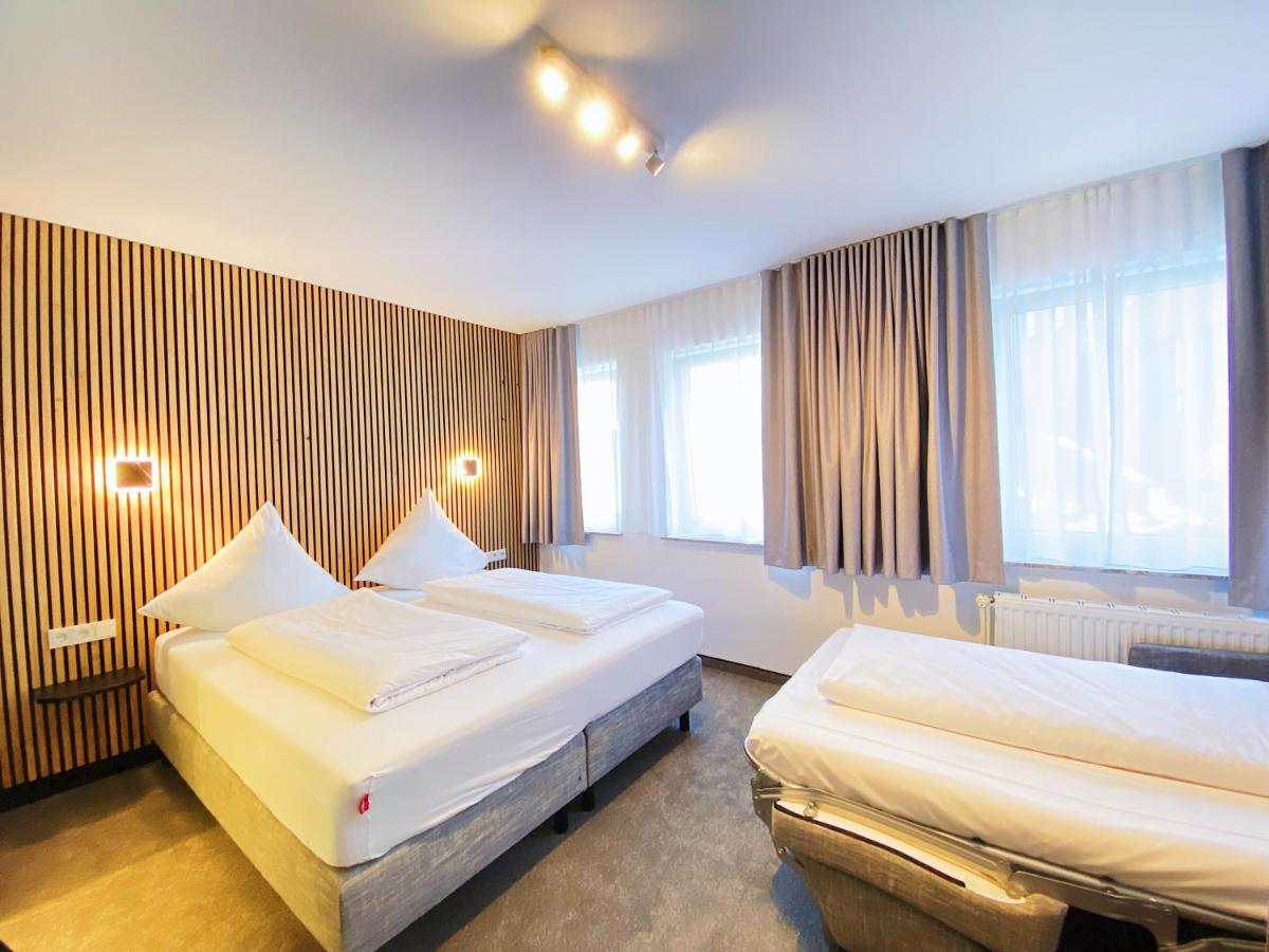 Hotel Xenia フレンスブルク エクステリア 写真